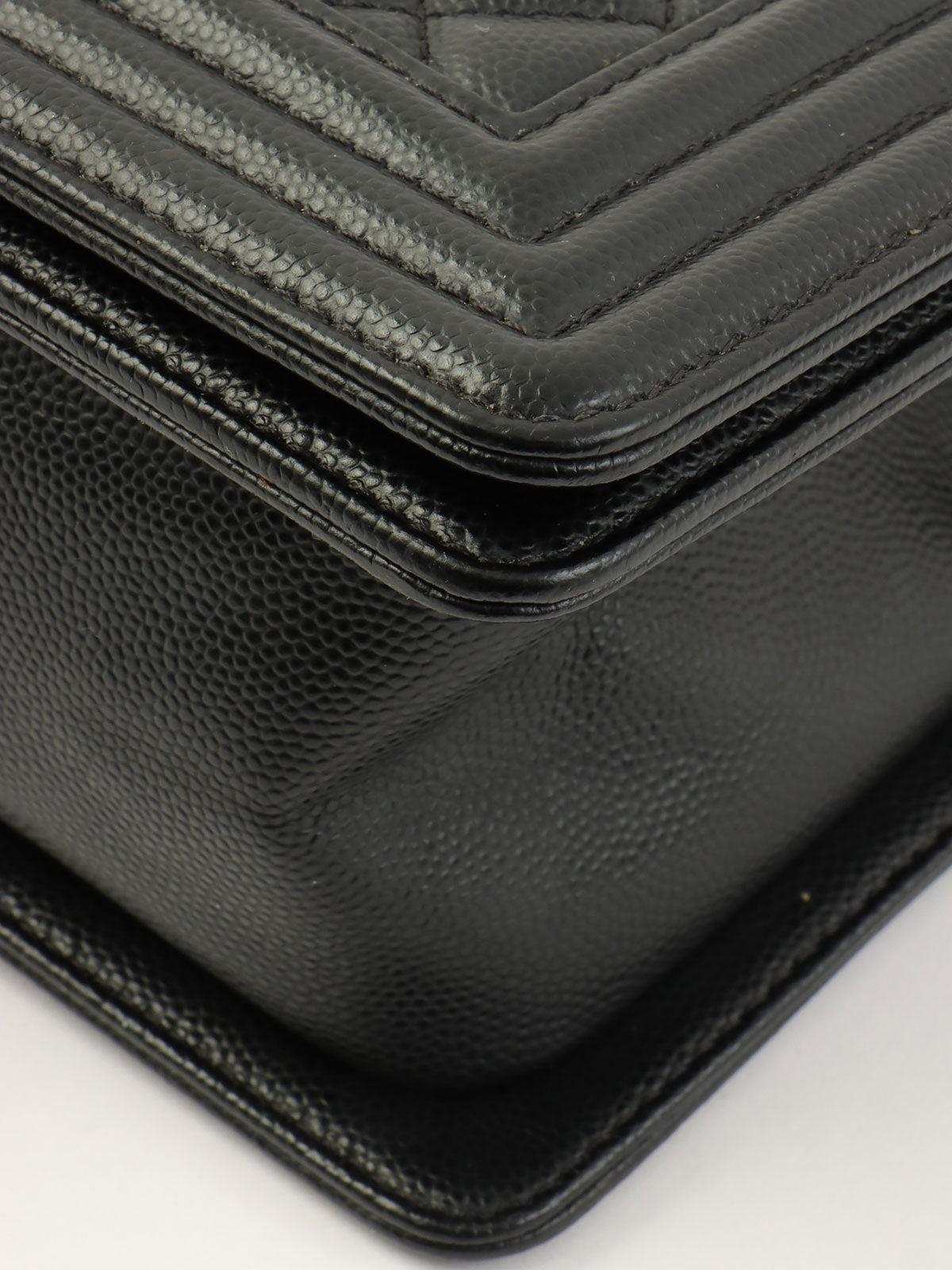 2003年頃製 キャビアスキンボーイシャネルチェーンショルダーバッグ ブラック