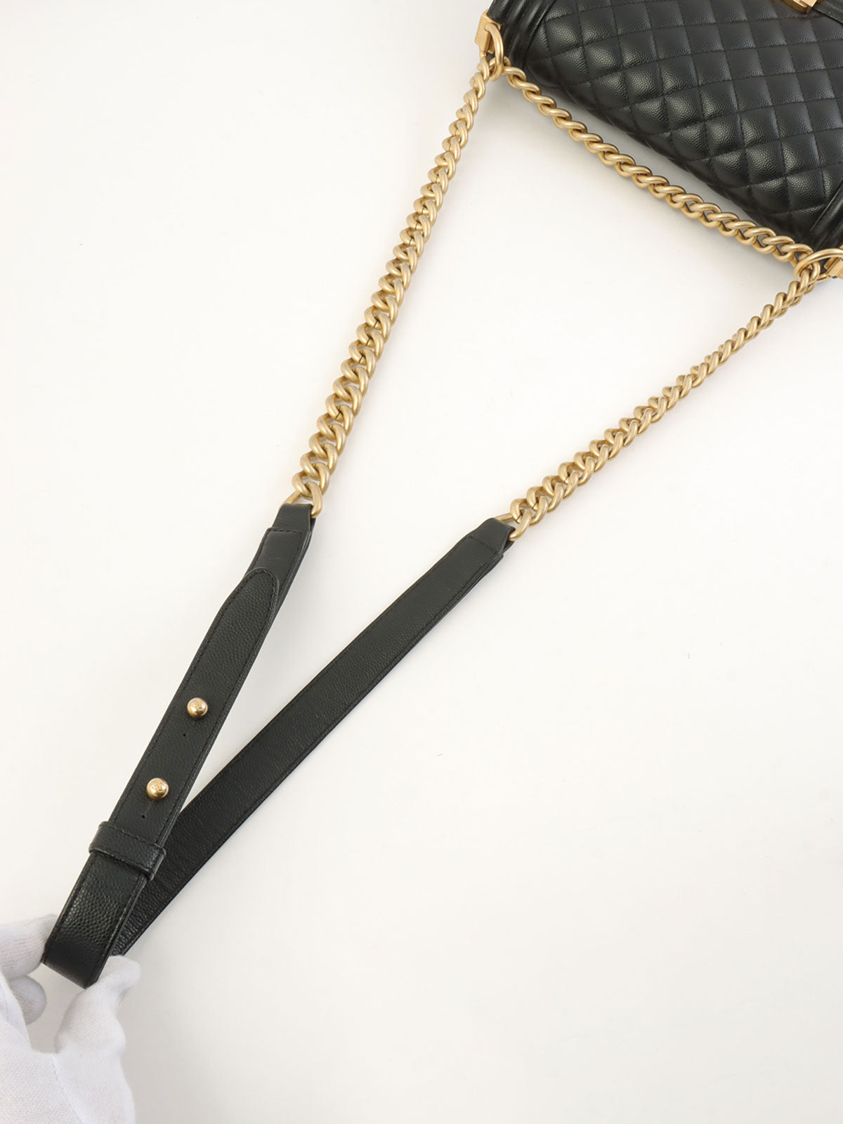 2003年頃製 キャビアスキンボーイシャネルチェーンショルダーバッグ ブラック