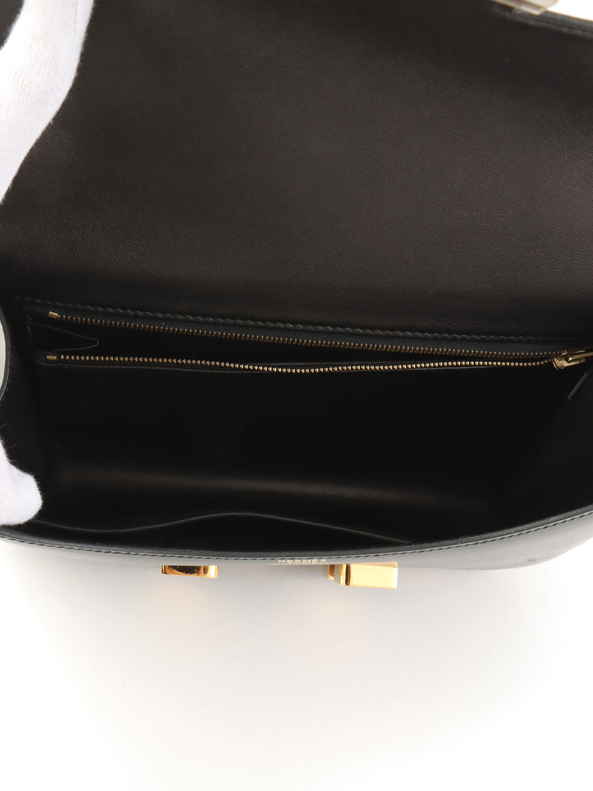 1997年康斯坦斯23黑色