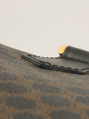 マカダムパターンロゴエンボスミニボストンバッグ ブラウン