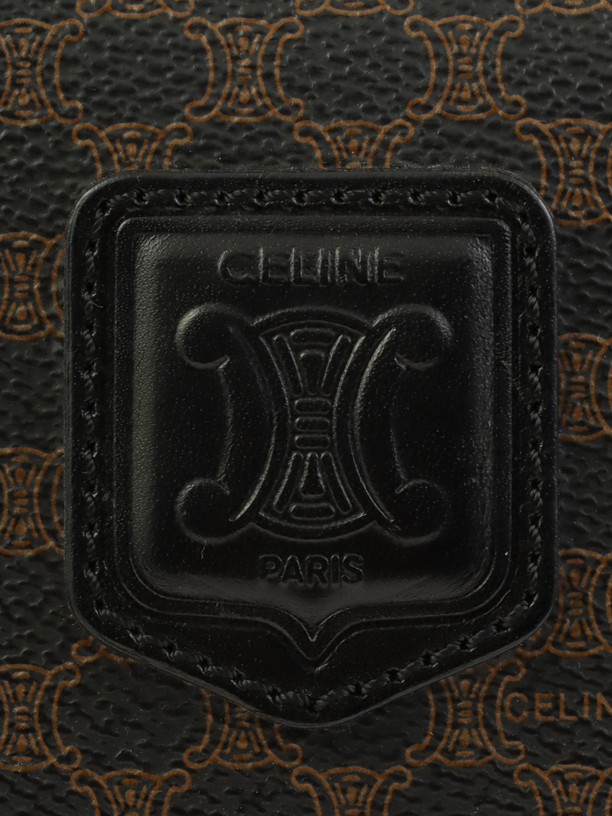 マカダムパターンロゴエンボスミニボストンバッグ ブラウン