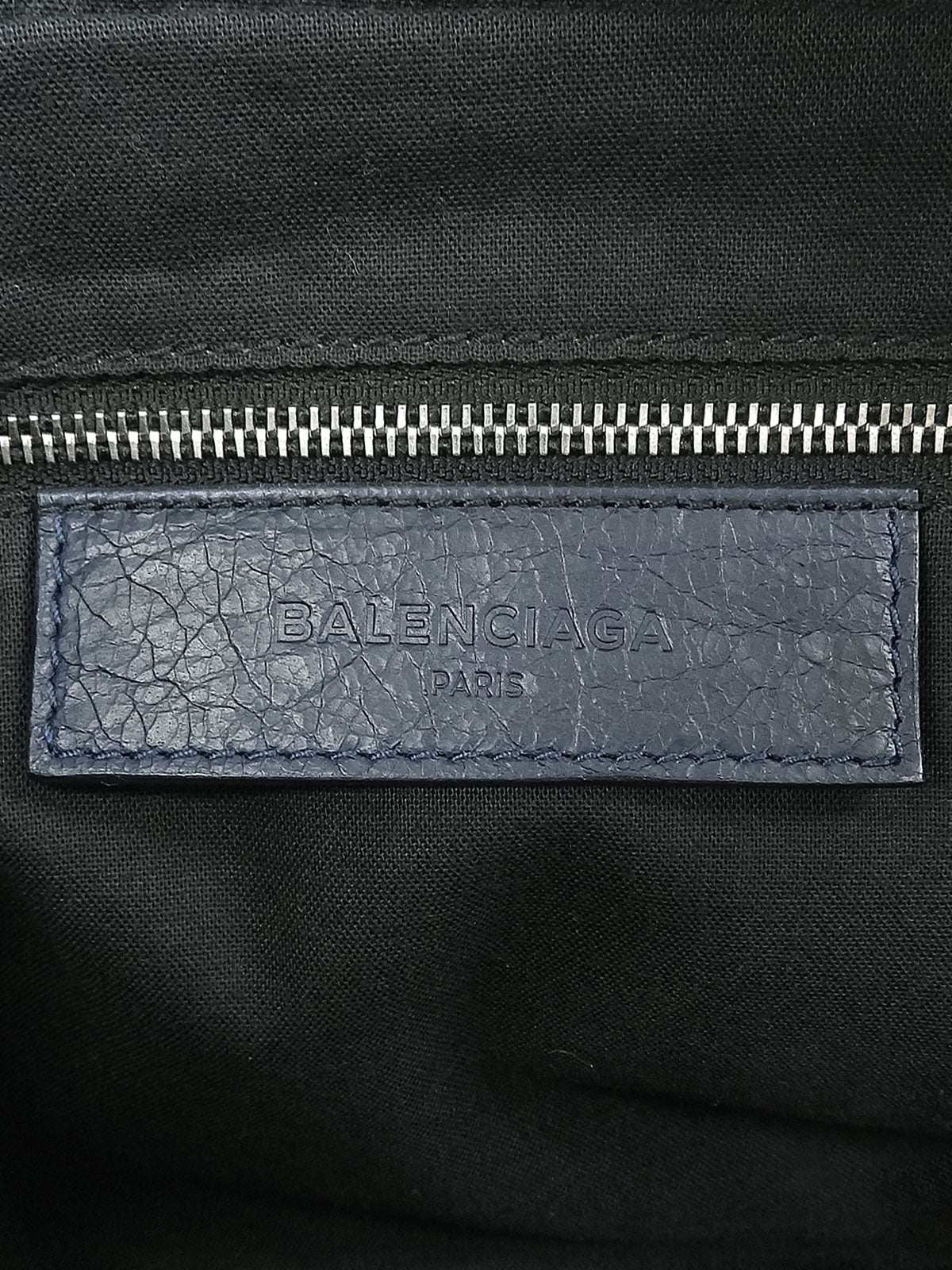 クラシックショルダーバッグ ネイビー