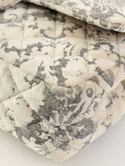 2009年頃製 ベロアフラワーパターンクラシックフラップチェーンバッグ25cm