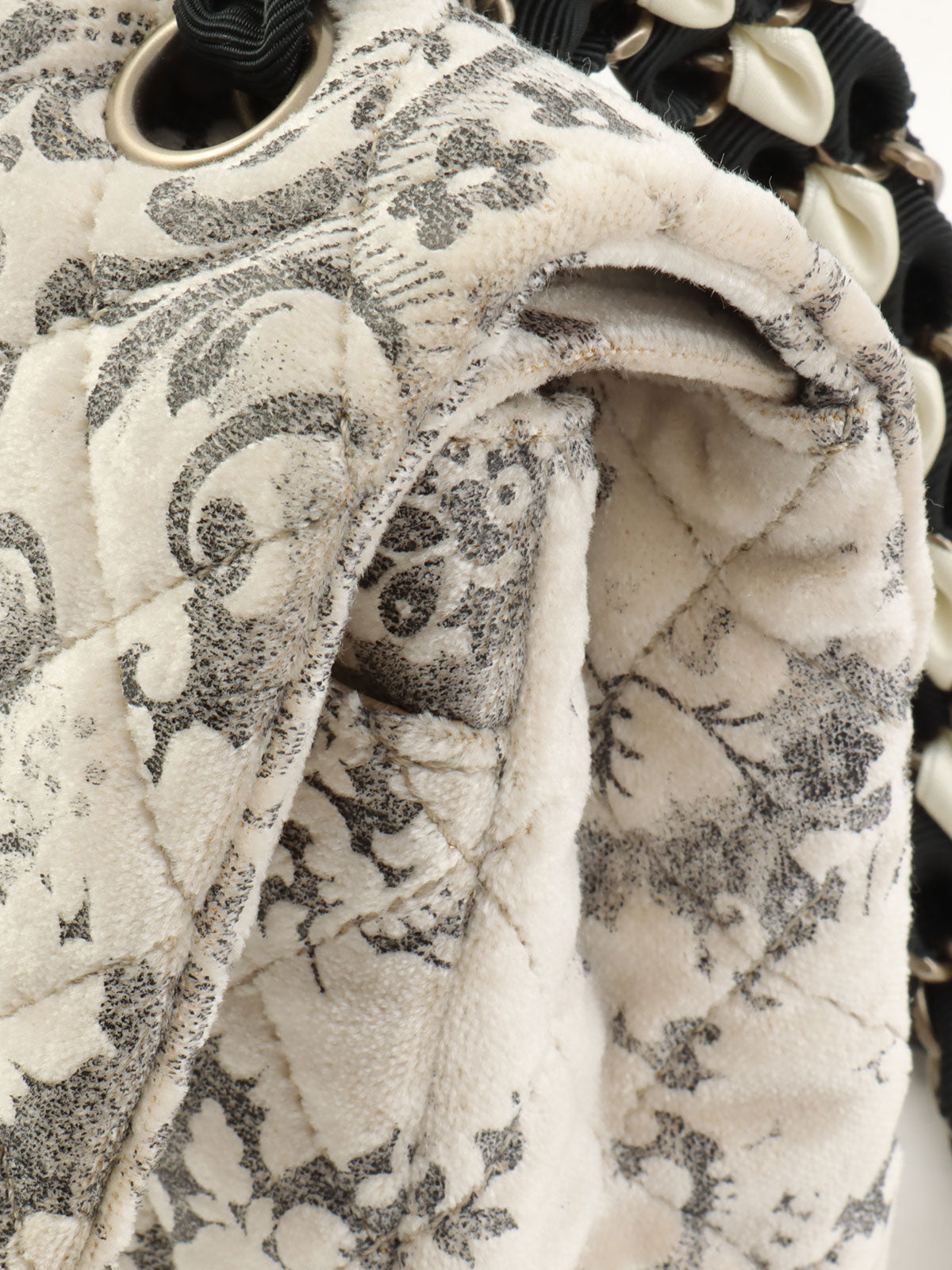 2009 velour flower pattern classic flap chain bag 25cm
