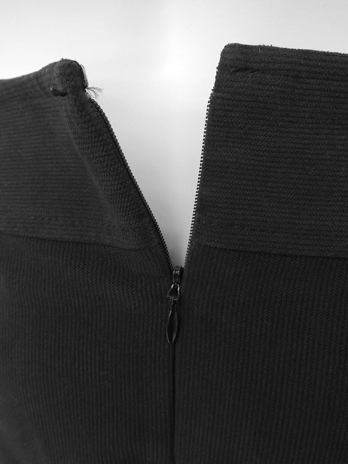 ロゴボタンスカート ブラック