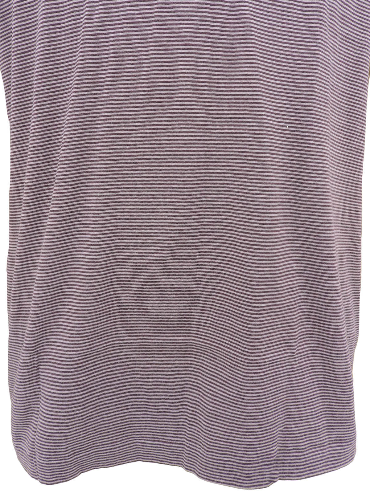 Border pattern logo embroidered polo shirt in gray/purple