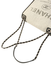 Made around 2015, Raffia Deauville Chain Shoulder Bag Light Gray/Black