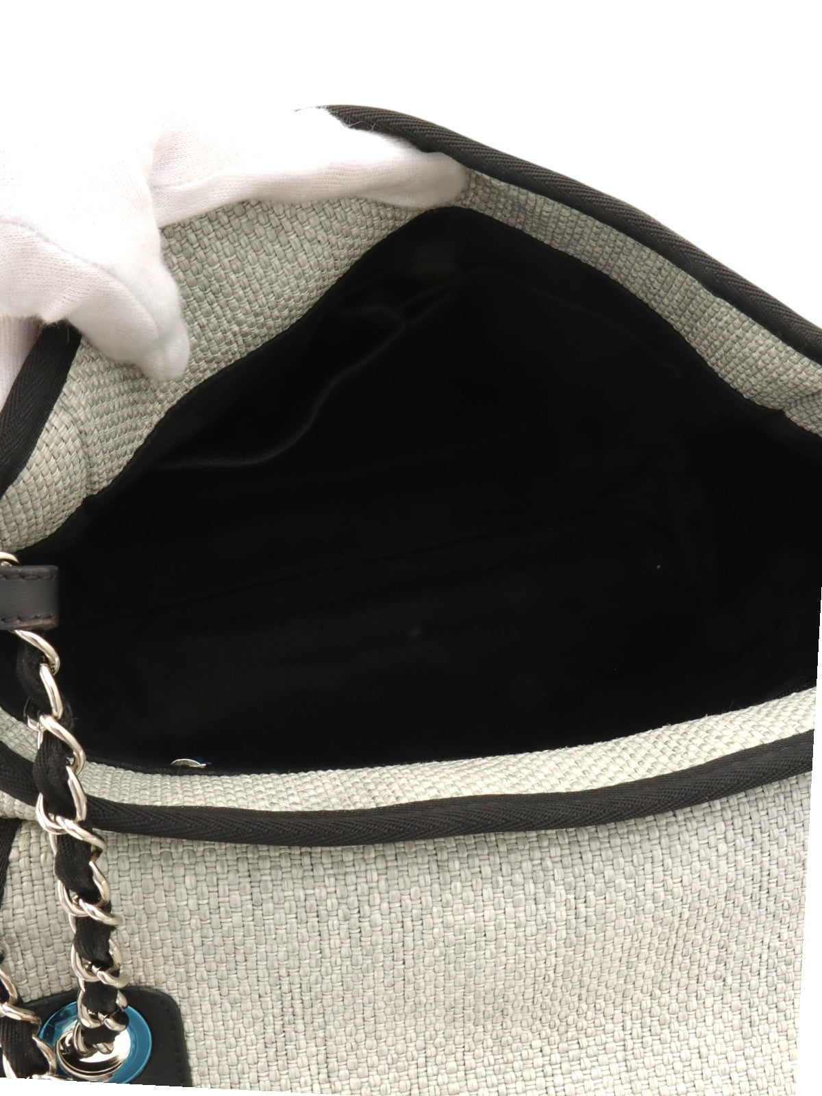 Made around 2015, Raffia Deauville Chain Shoulder Bag Light Gray/Black