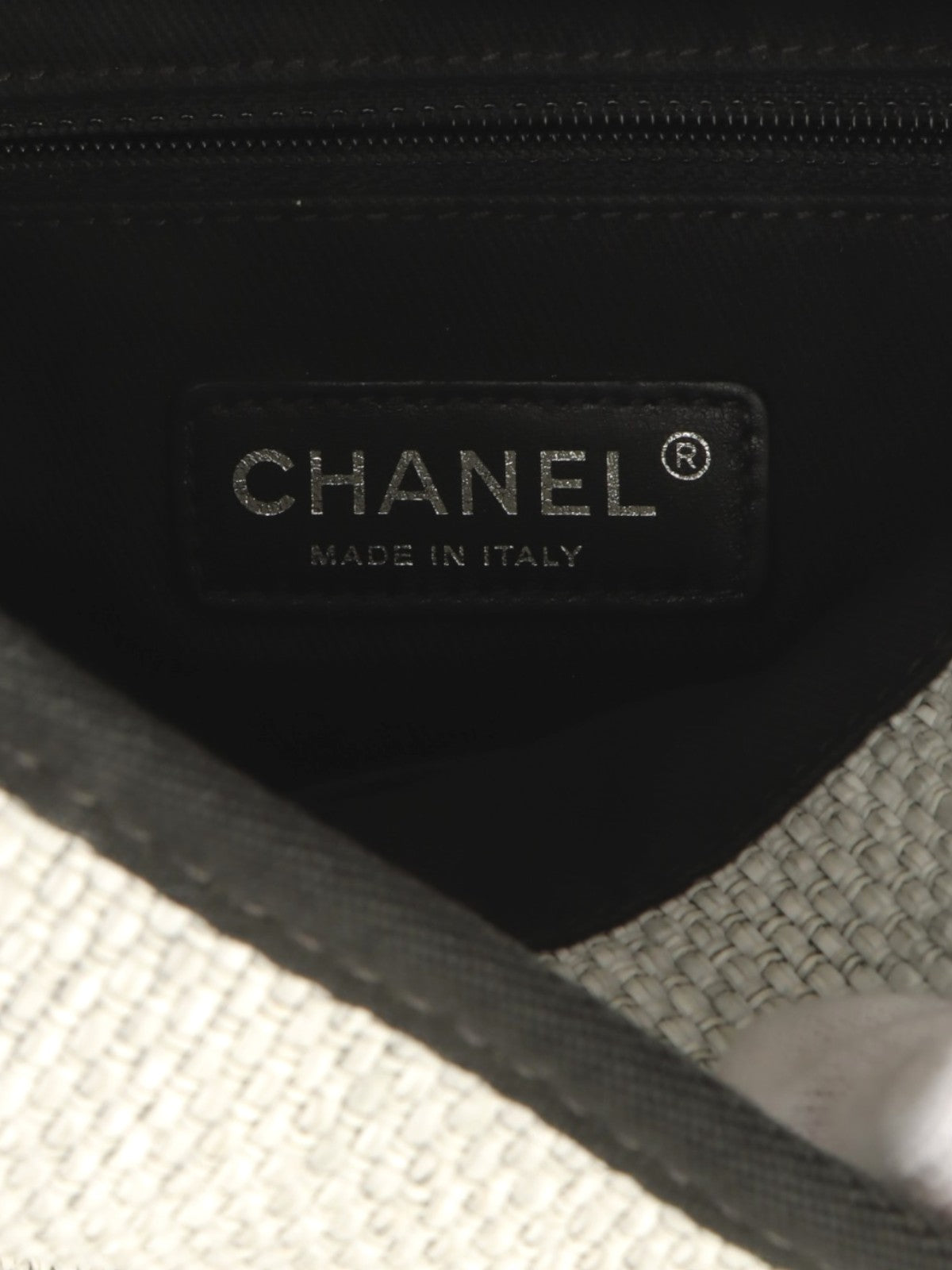 Made around 2015, Raffia Deauville Chain Shoulder Bag Light Gray/Black