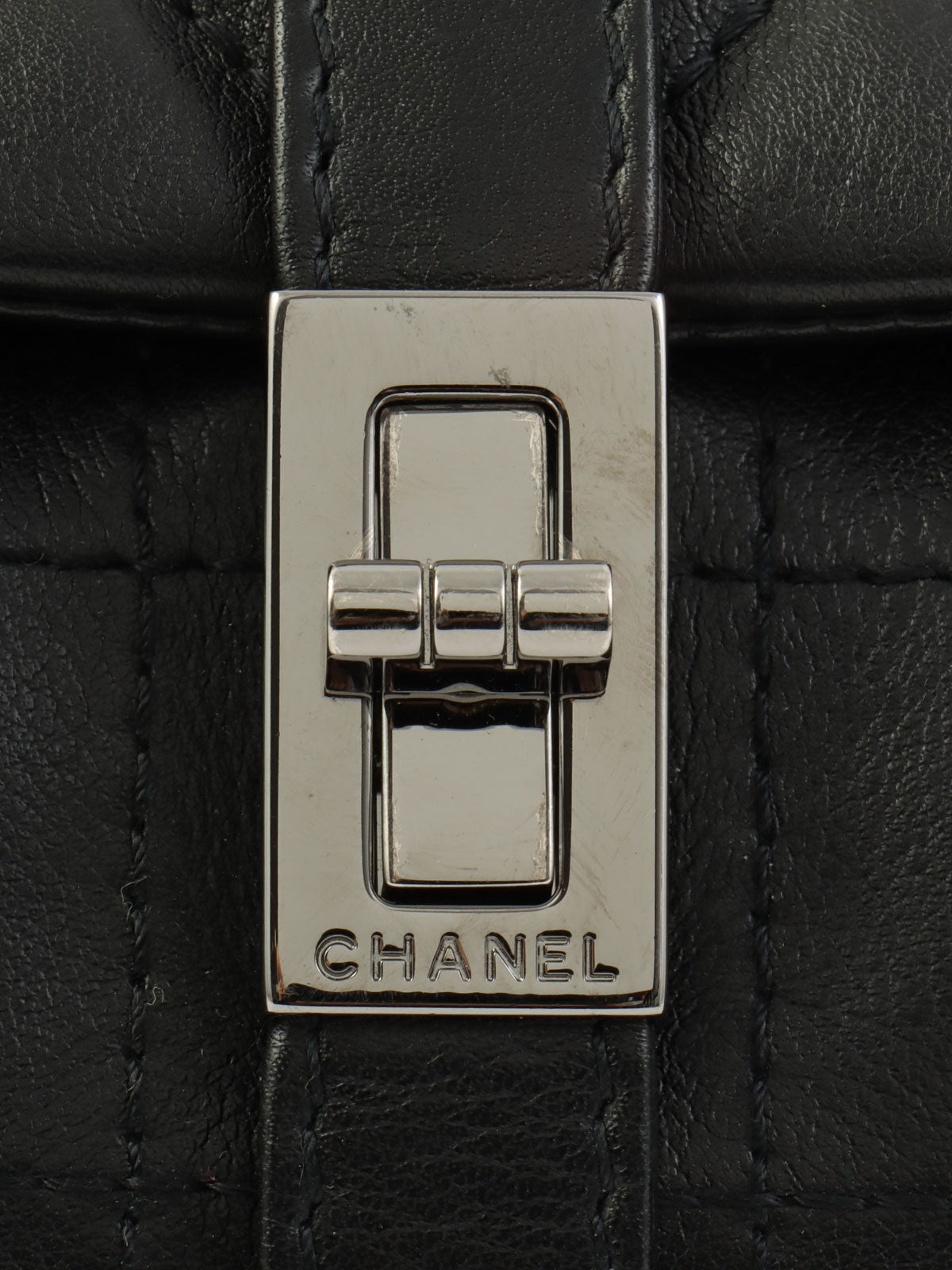 2003 Chocobar 2.55 Turn Lock Chain Shoulder Bag, Black