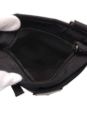 ナイロンロゴプレートショルダーバッグ ブラック