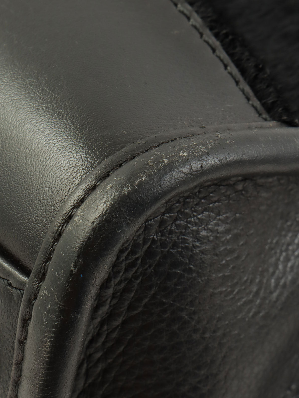 ハラコ アナグラムアマソナボストンバッグ ブラック