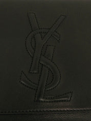 ロゴフラップクラッチバッグ ブラック