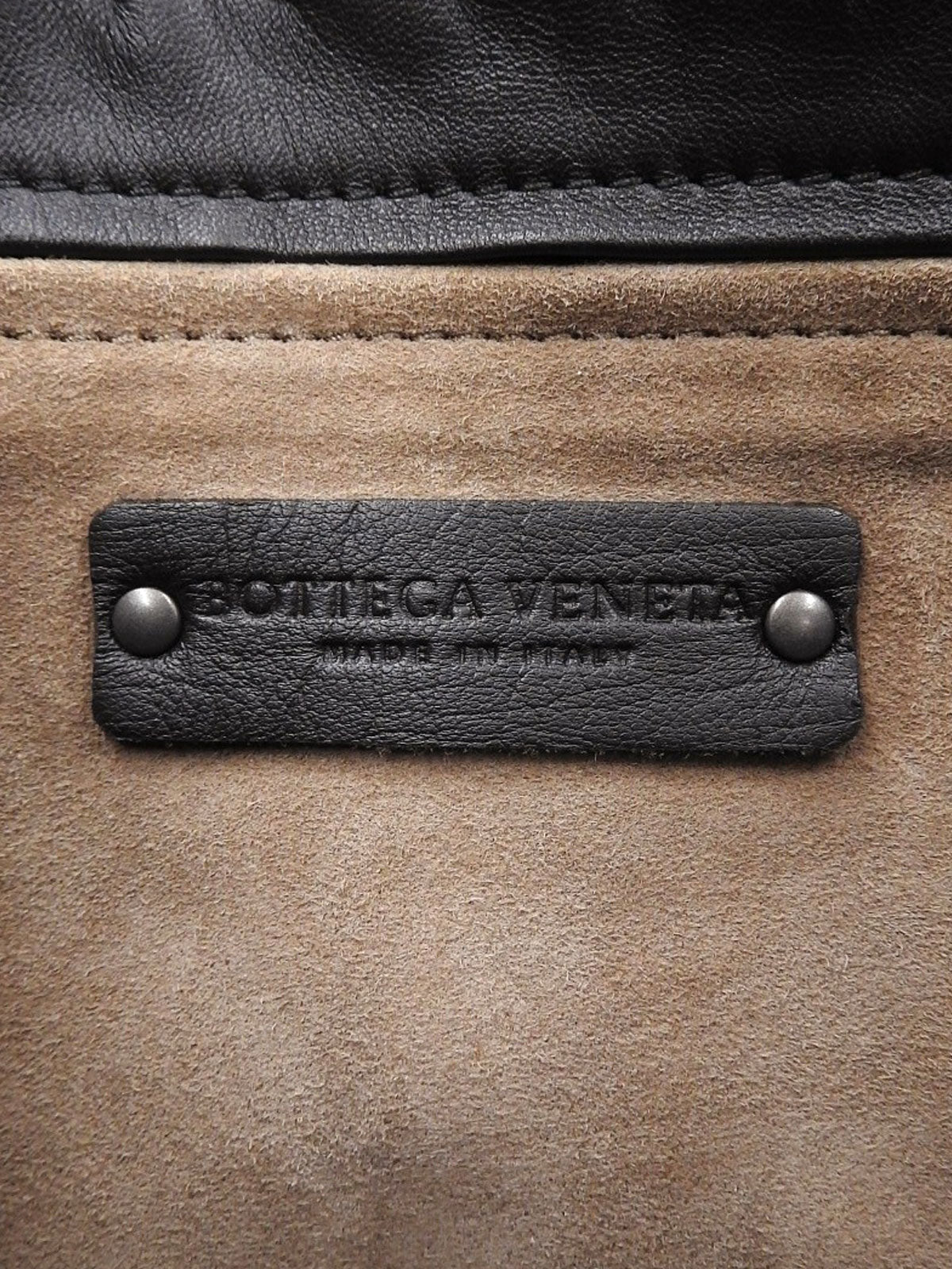 黑色编织手提包