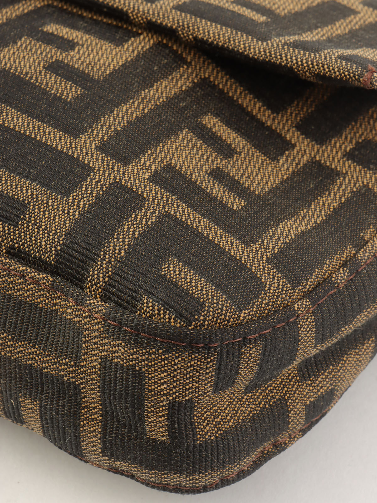 FF Zucca 图案妈妈水桶棕色