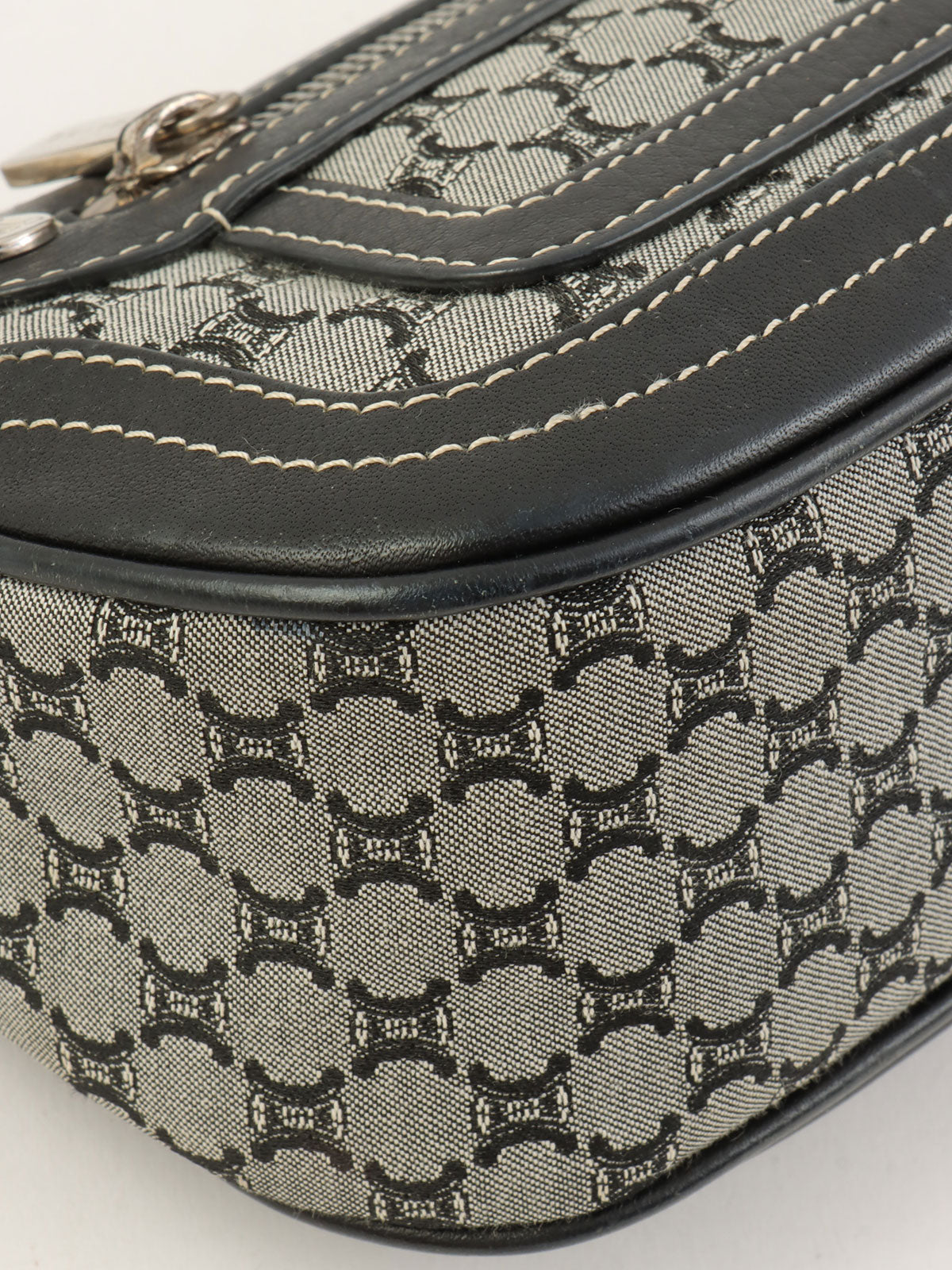 Macadam Pattern One-Shoulder Bag in Black