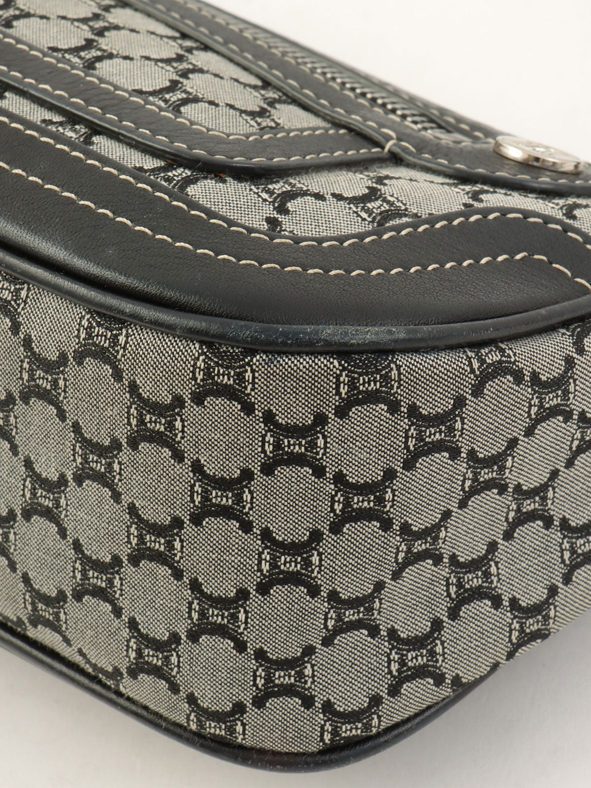 Macadam Pattern One-Shoulder Bag in Black