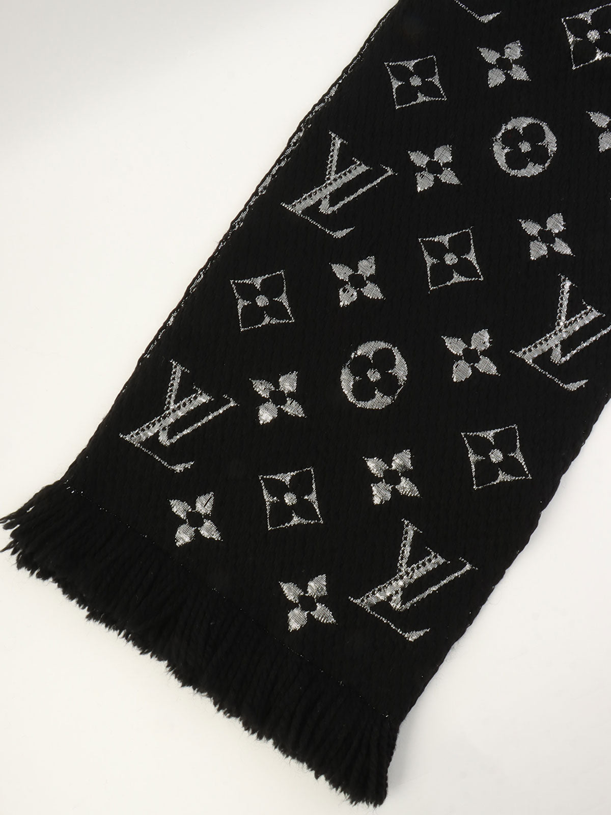 エシャルプロゴマニアシャイン ブラック