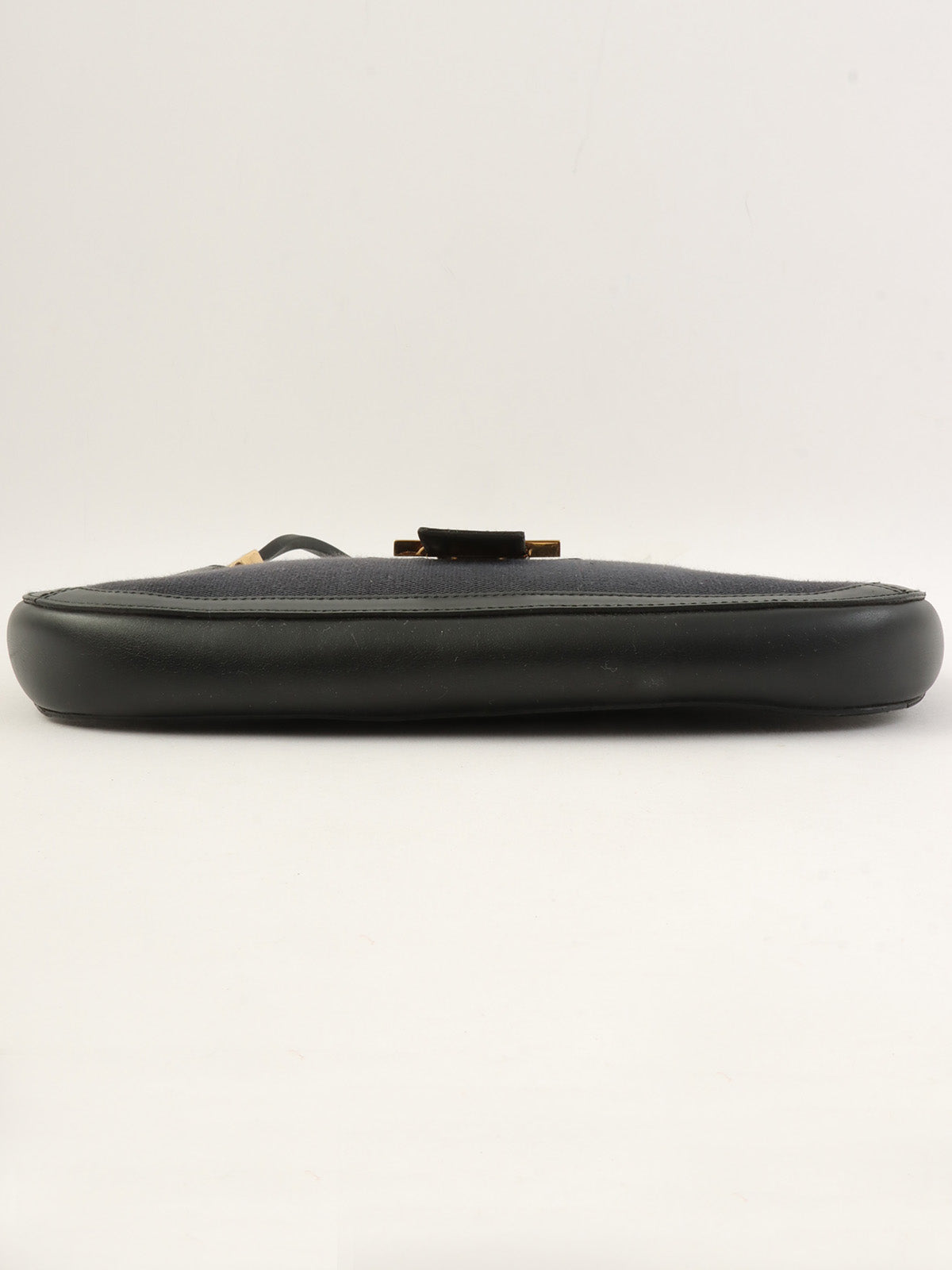 Gロゴプレートショルダーバッグ ネイビー