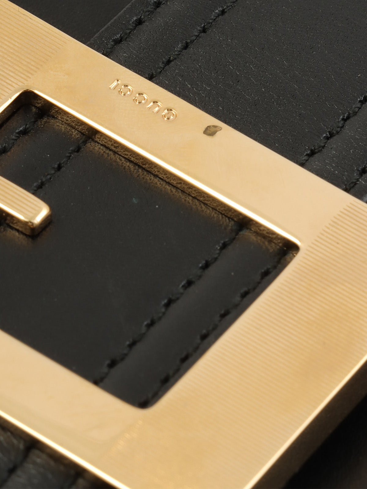 Gロゴプレートショルダーバッグ ネイビー