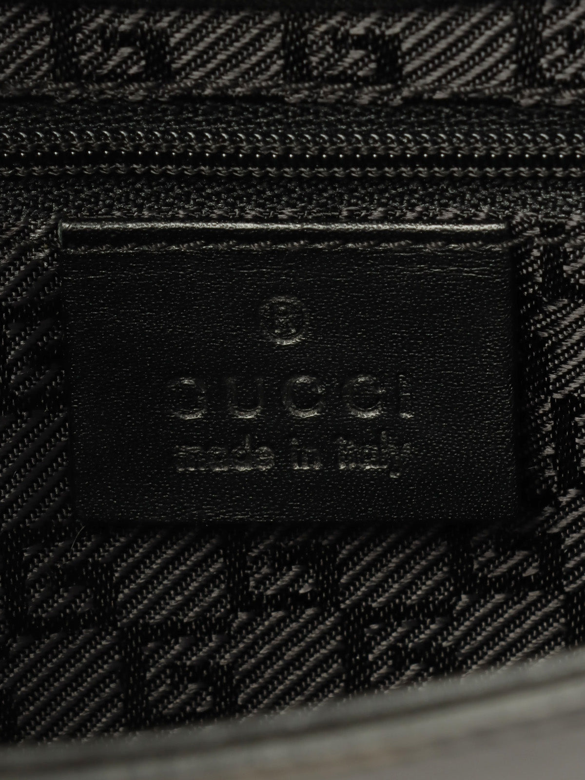 Gロゴプレートショルダーバッグ ネイビー