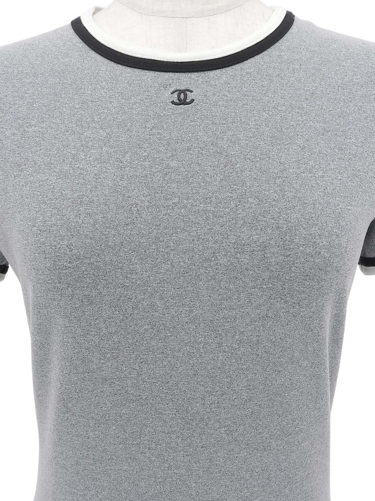 Trim Design CC Mark Stitch Short Sleeve Top in Gray
