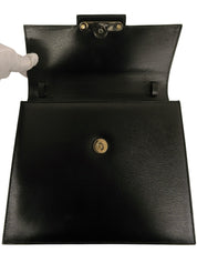 带Logo铭牌的黑色双向包