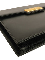 带Logo铭牌的黑色双向包