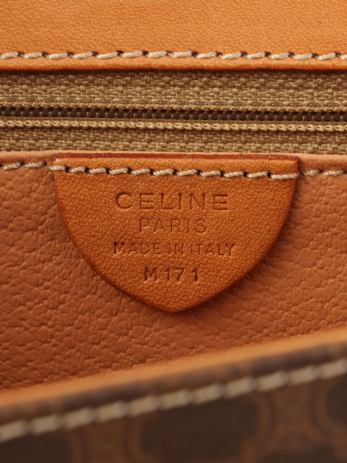 棕色沥青图案旋转锁扣式Logo铭牌双向袋