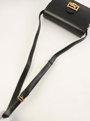 ホースキャリッジプレートショルダーバッグ ブラック