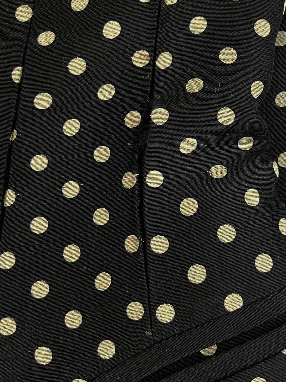 ドットパターン長袖ワンピース ブラック/ベージュ