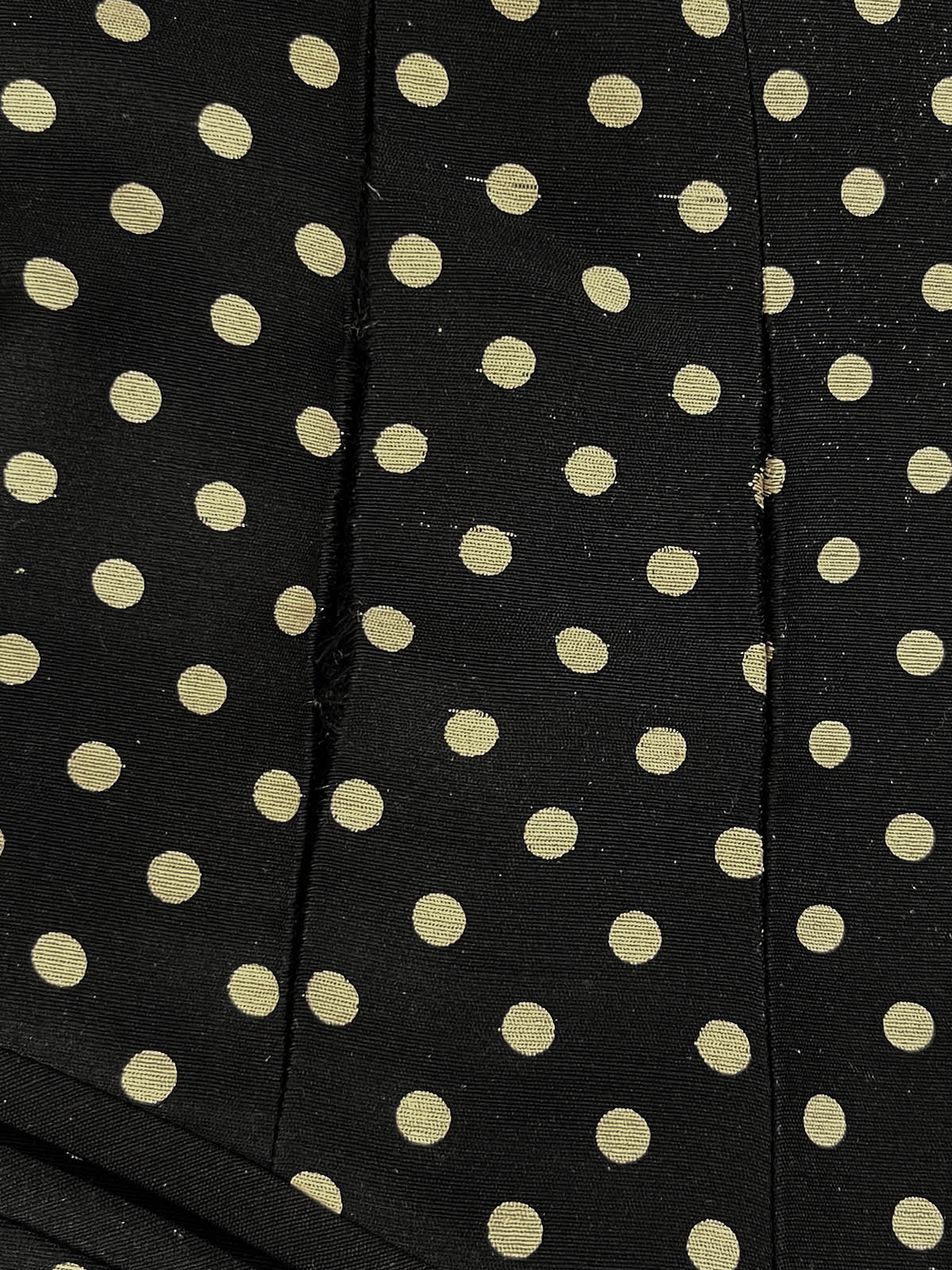 ドットパターン長袖ワンピース ブラック/ベージュ