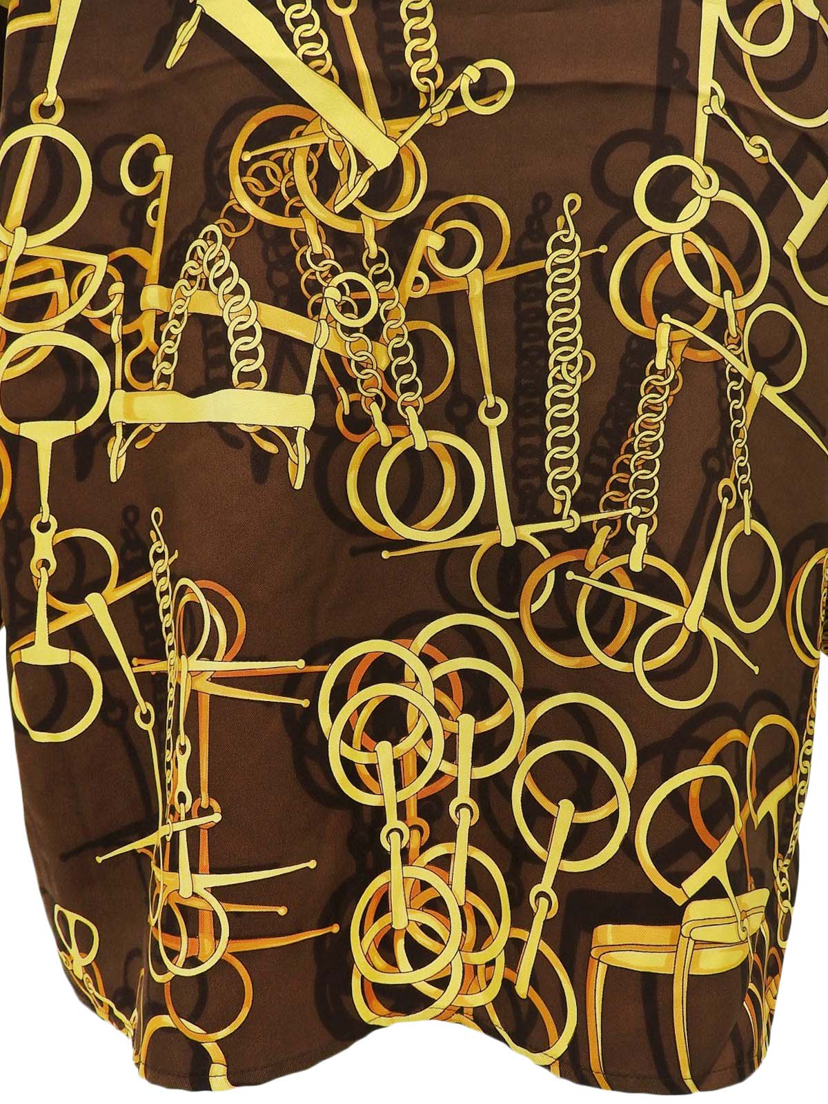 Horsebit pattern open collar shirt in brown/yellow