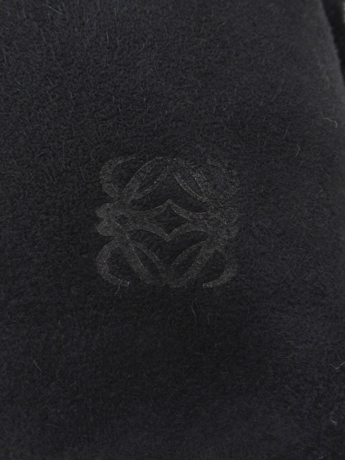 黑色木桐标志压纹单肩包