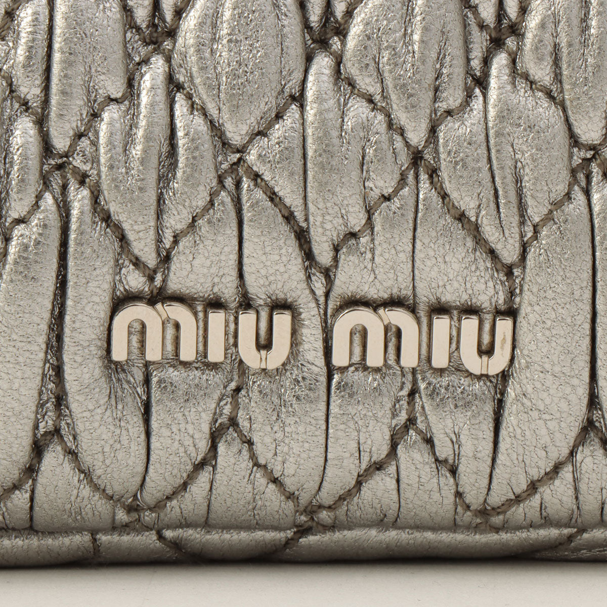 Crystal Matelassé Shoulder Bag Silver