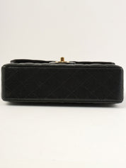 2021款鱼子酱纹经典翻盖链条包，23厘米，黑色