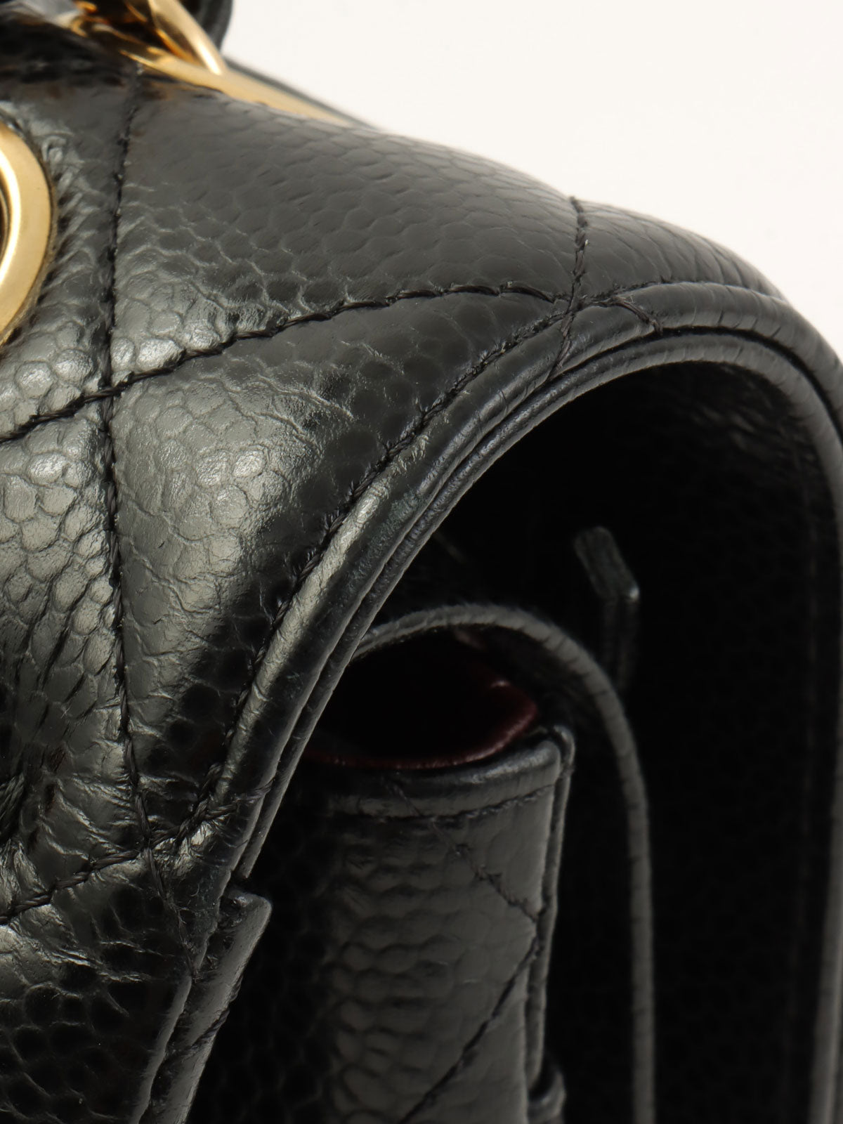 2021款鱼子酱纹经典翻盖链条包，23厘米，黑色