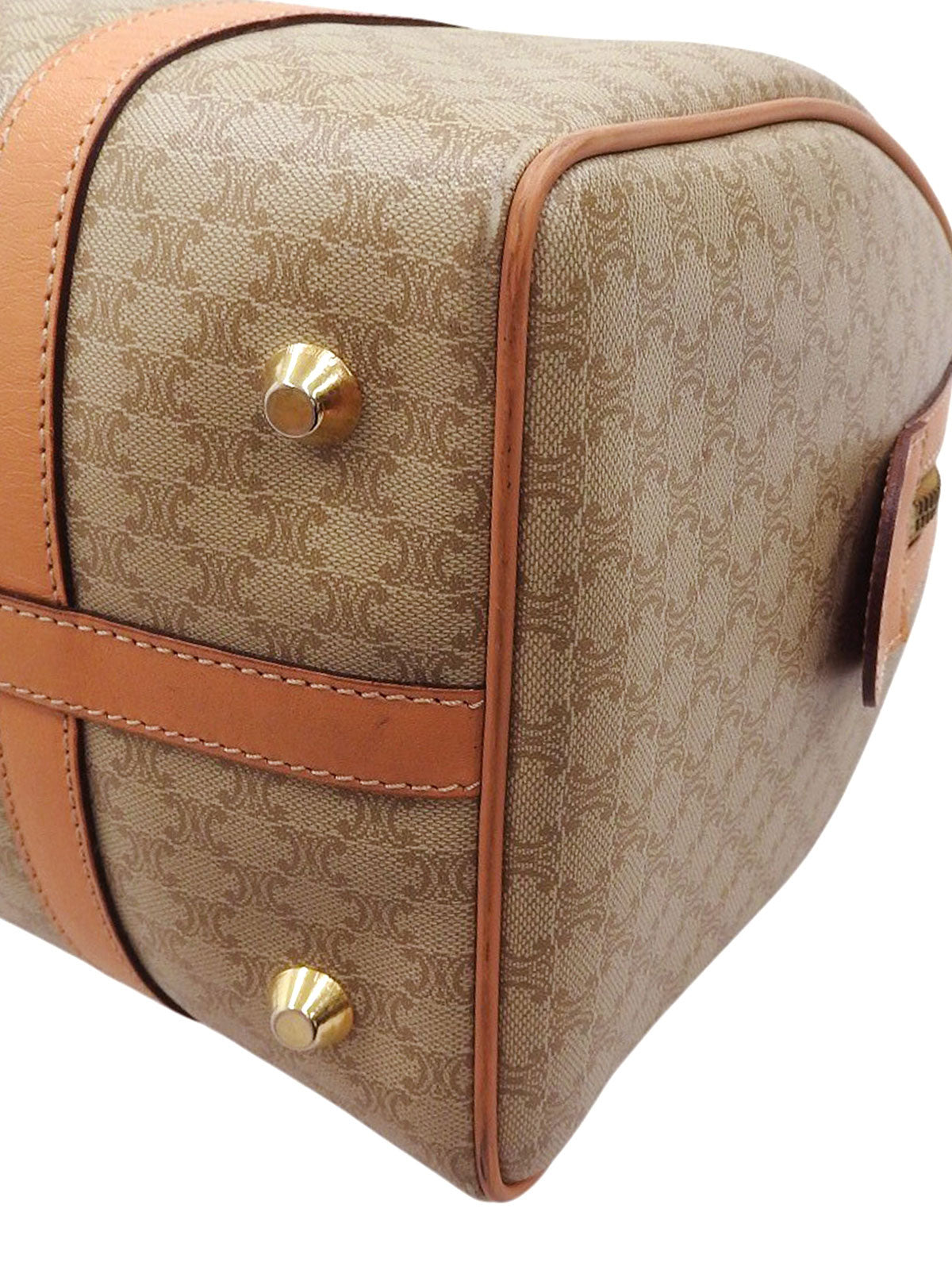 マカダムパターンロゴエンボスボストンバッグ ベージュ