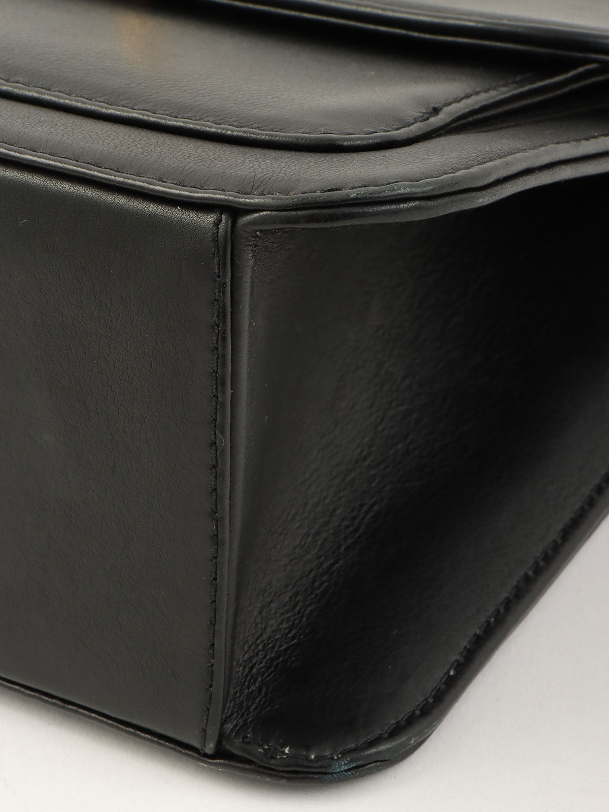 1998 CC 旋扣链条单肩包，黑色