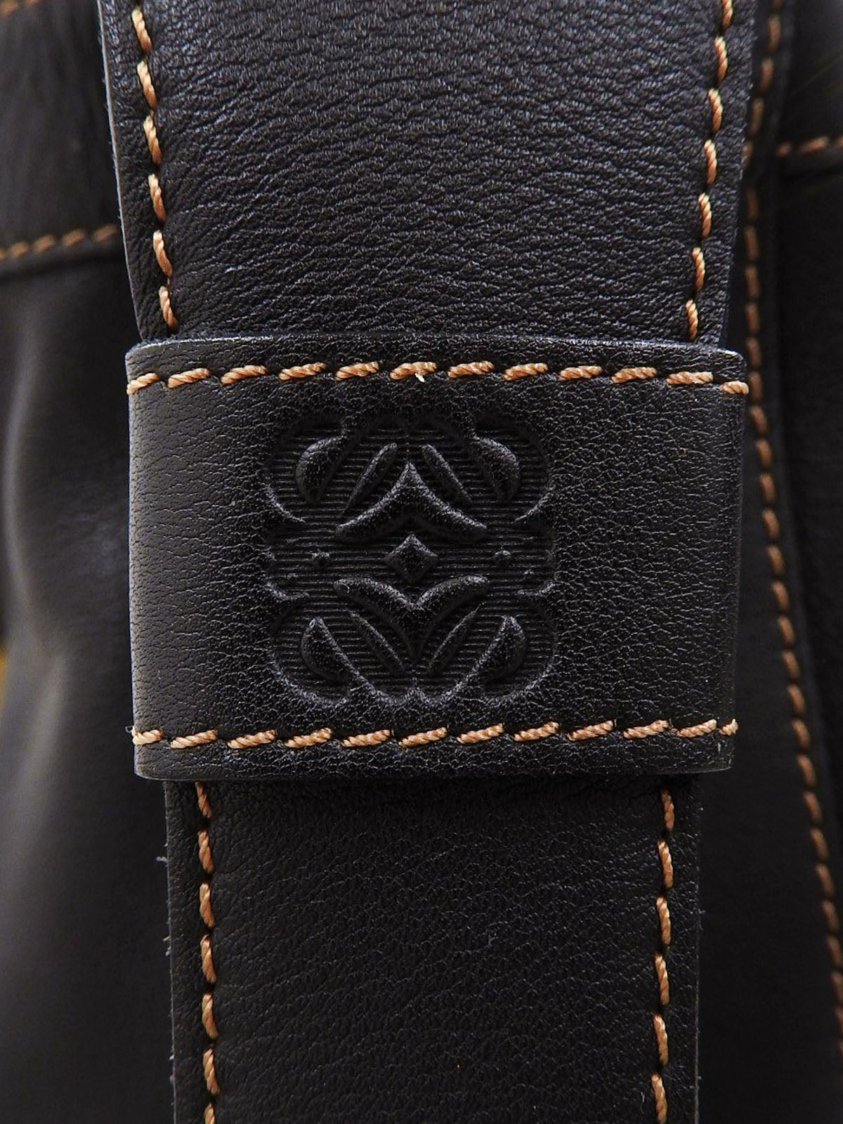 アントンワンショルダーバッグ ブラック