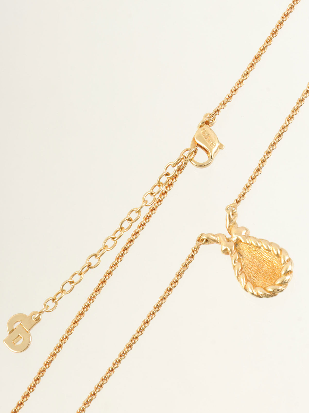 ラインストーンロゴネックレス ゴールド