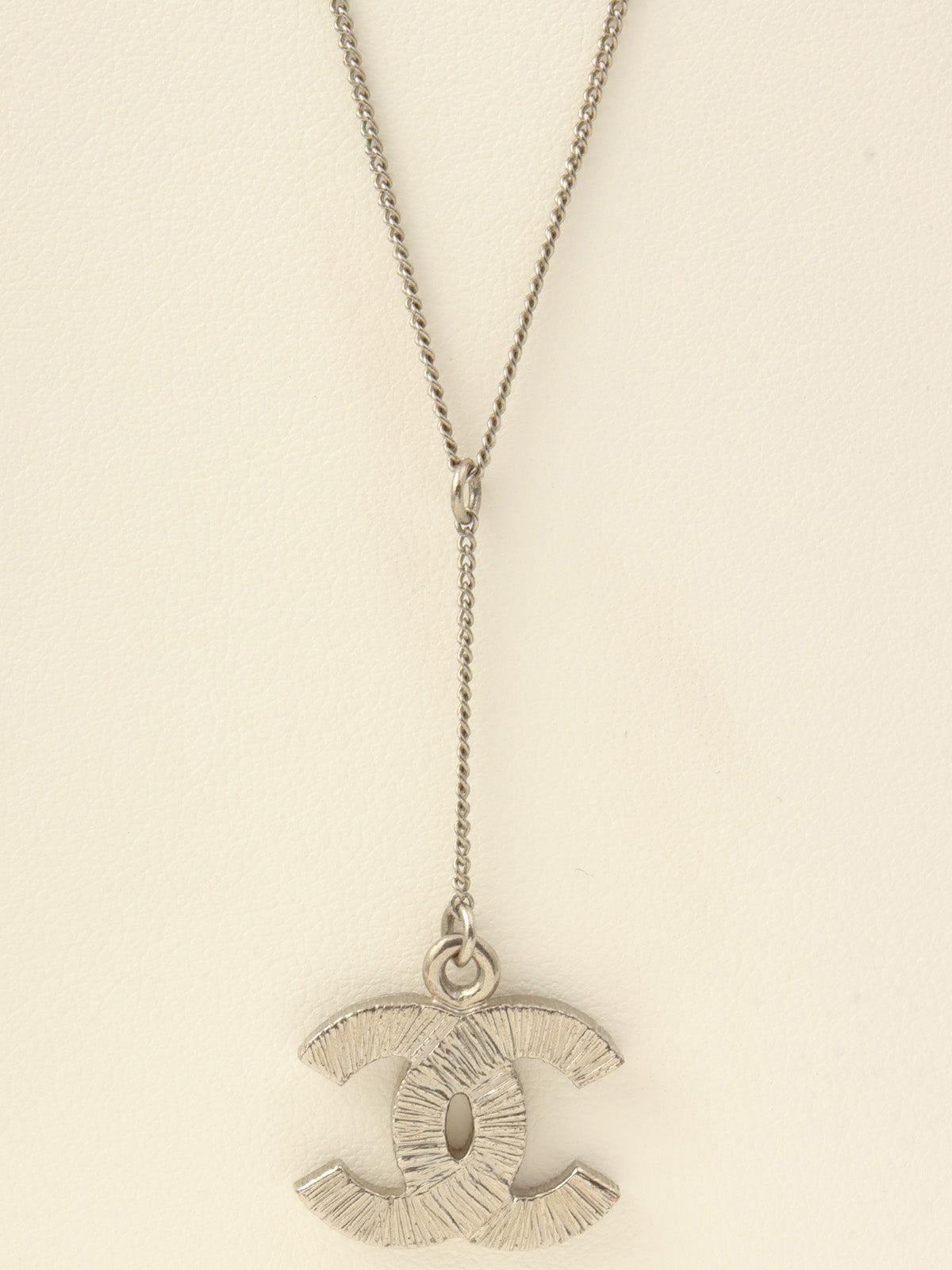 2008 Rhinestone CC Mark Swing Necklace Silver