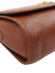 Brown logo plate shoulder bag