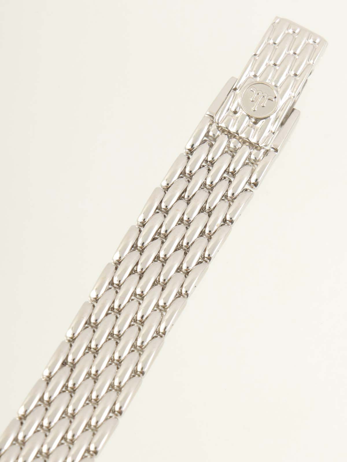 18K Diamond Oval Credor Silver
