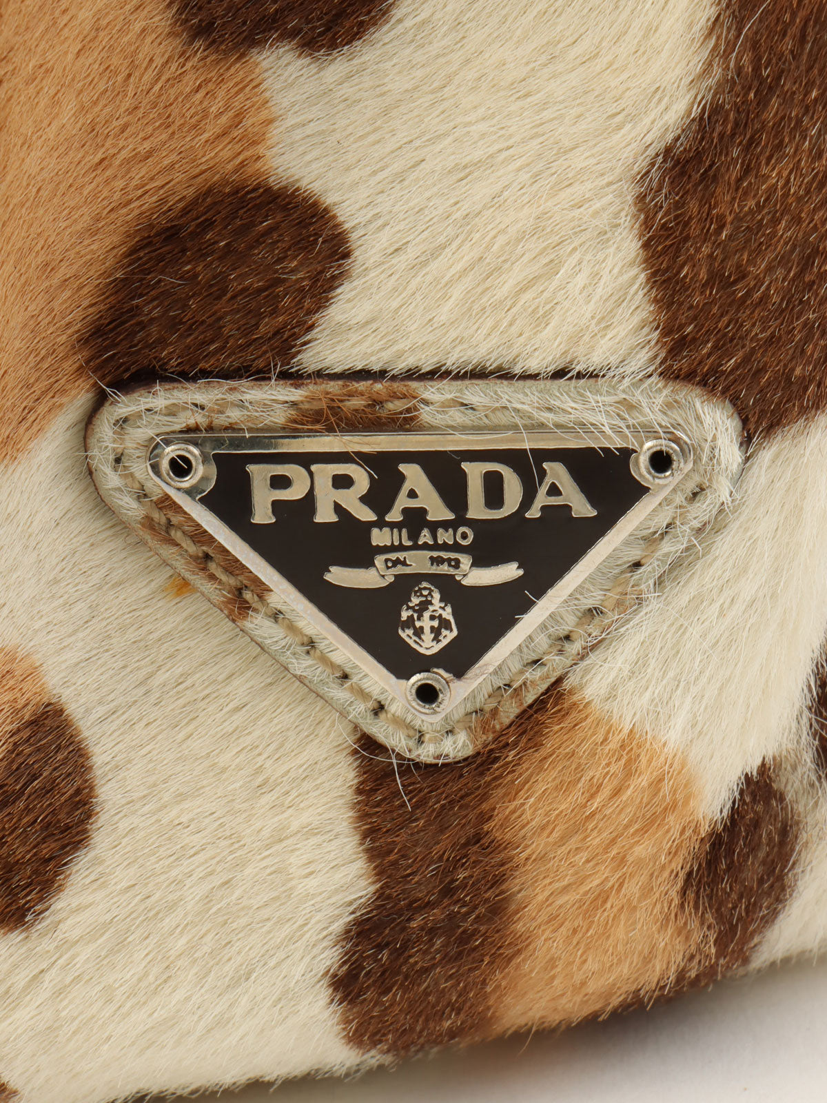 Harako Leopard Print Logo Plate Plastic Shoulder Bag in Ivory/Brown