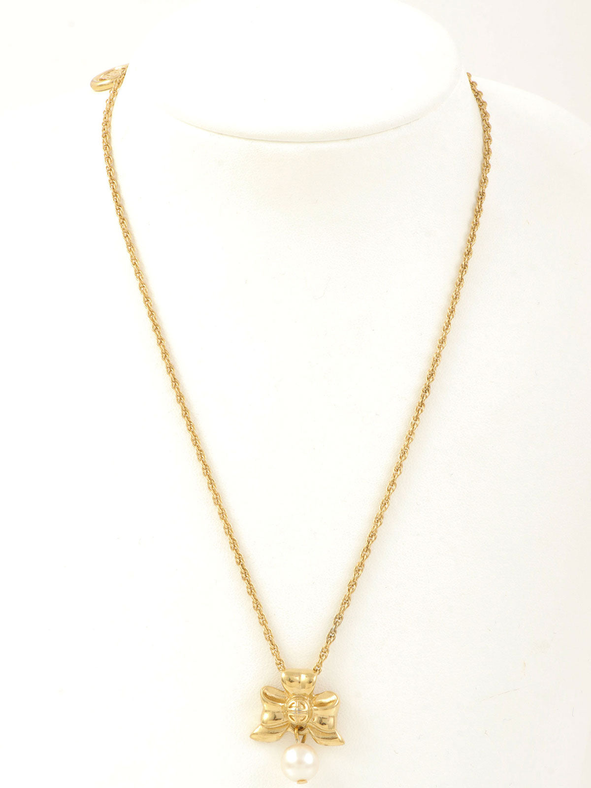 パールリボンモチーフネックレス ゴールド