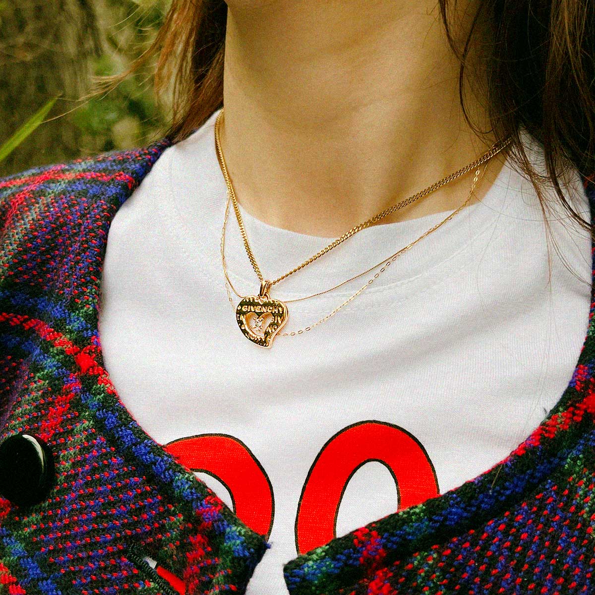 Rhinestone Heart Motif Necklace Gold