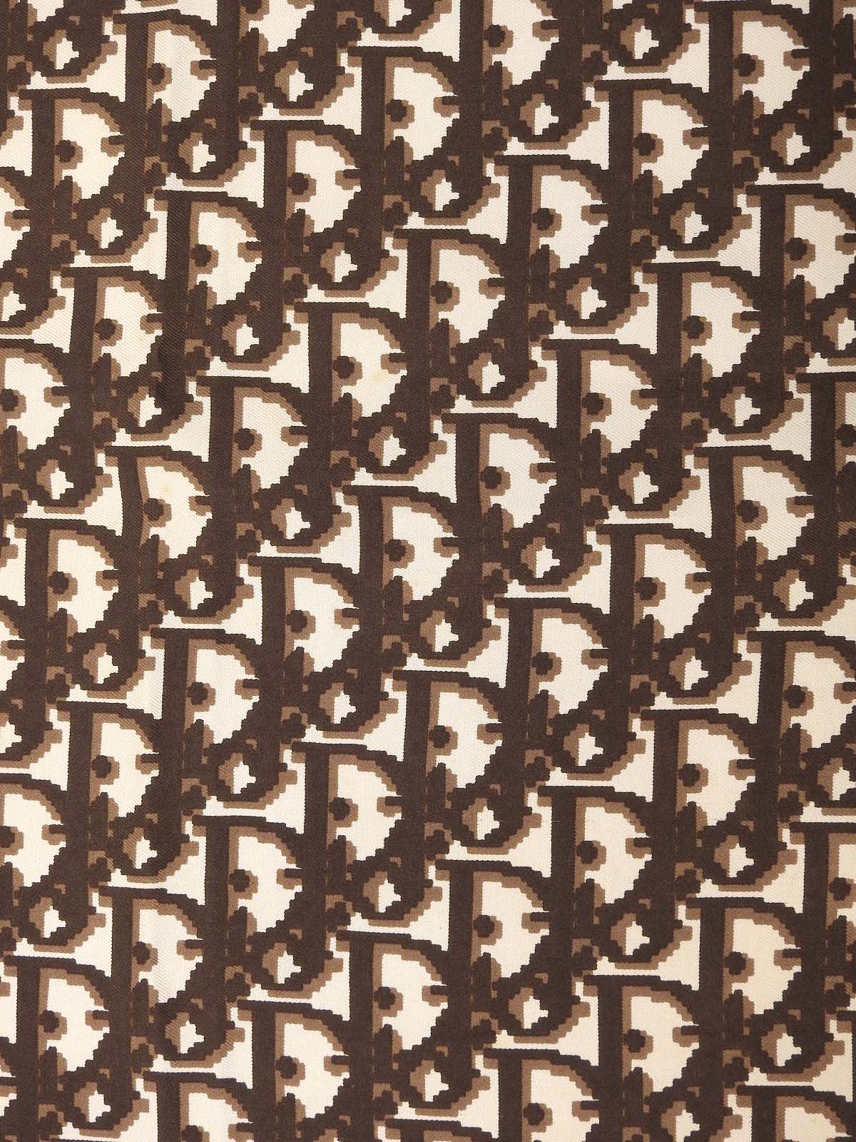 棕白色丝绸图案围巾