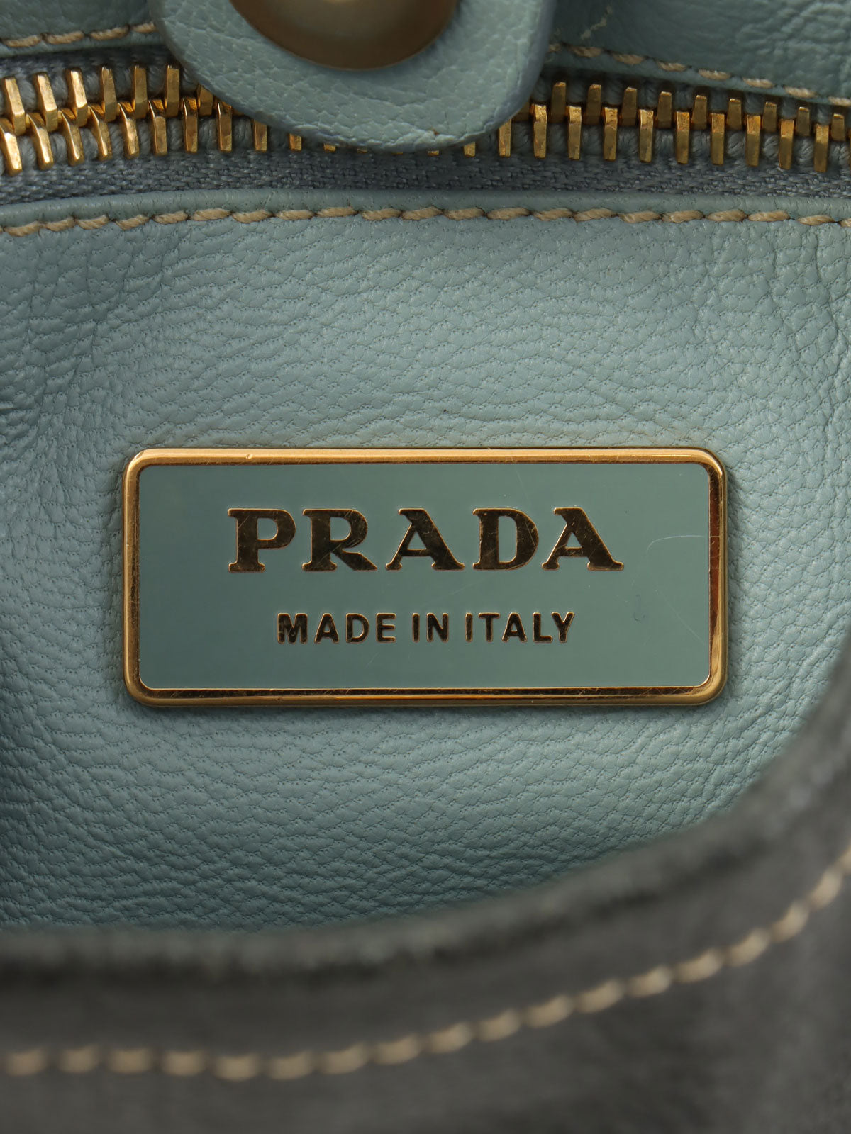 Logo Plate Shoulder Bag Black