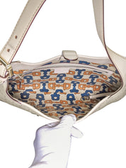 Guccissima 图案 Logo 饰板单肩包，米白色